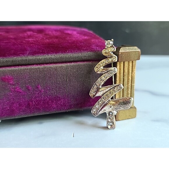 Monet Christmas Tree Brooch Vintage - Picture 10 of 10